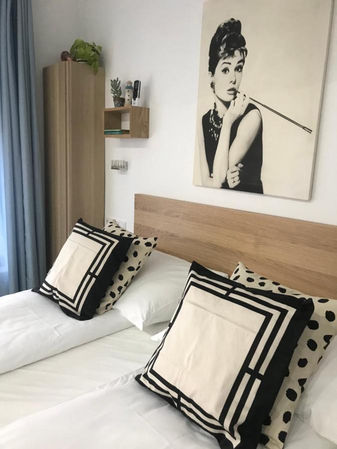 Greatforest Rosehill 2 Apartman -Bmw- ديبريتْسين المظهر الخارجي الصورة