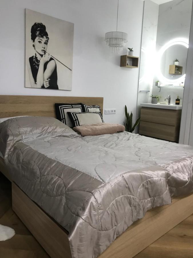 Greatforest Rosehill 2 Apartman -Bmw- ديبريتْسين المظهر الخارجي الصورة