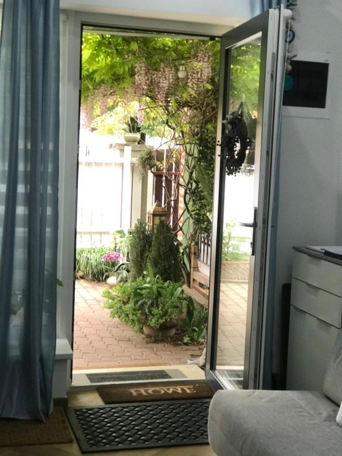 Greatforest Rosehill 2 Apartman -Bmw- ديبريتْسين المظهر الخارجي الصورة